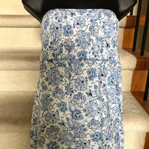 MUDO Collection Elasticized Floral Summer Pull On Top White + Blue Sz M/L